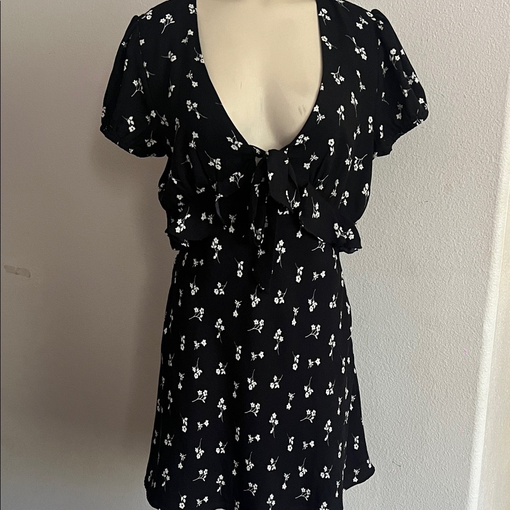 Cotton Candy LA Black and White Flutter Sleeve Mini Dress